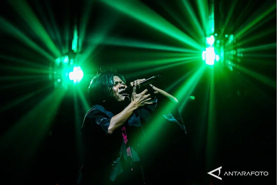 Konser Perayaan 30 Tahun Band GIGI di Jakarta