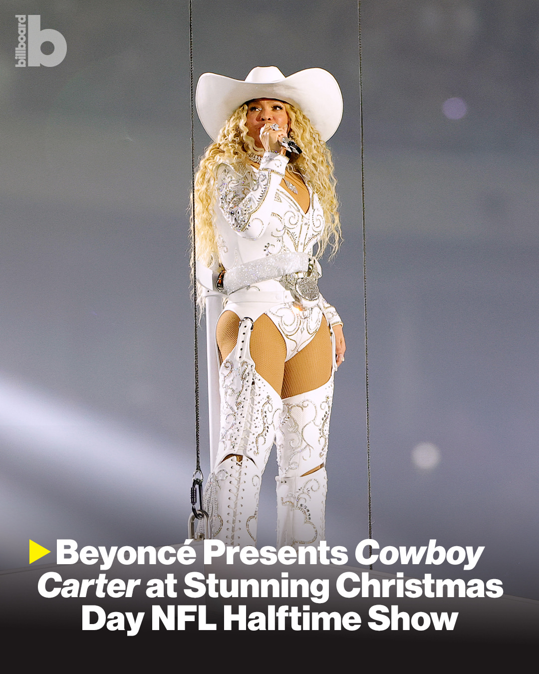 Beyonc� Memukau Penonton di Pertunjukan Halftime NFL pada Hari Natal