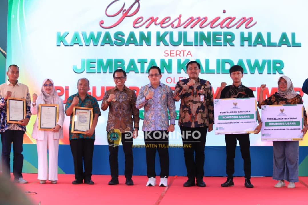 Peresmian Kawasan Kuliner Halal dan Jembatan Kalidawir di Tulungagung