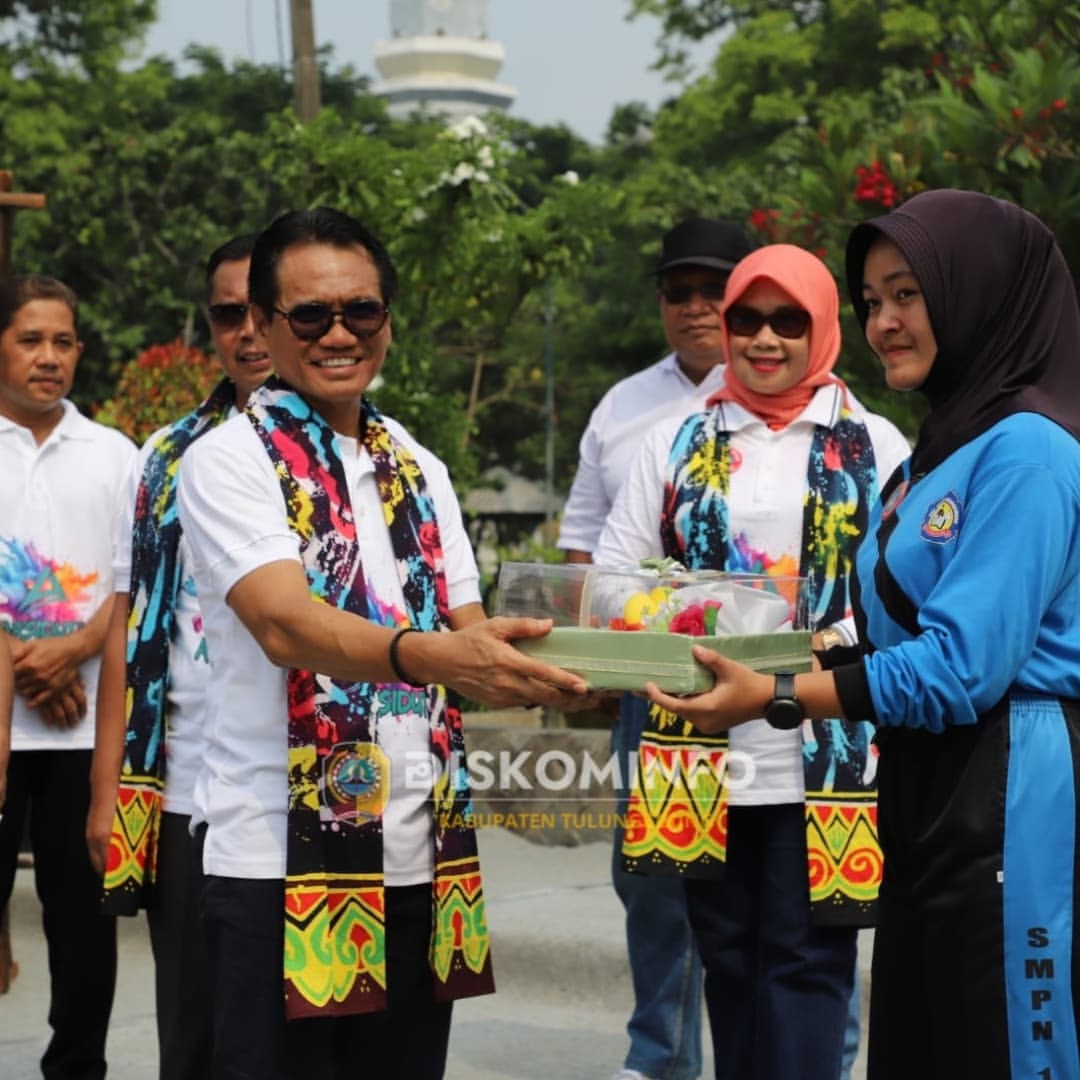 Aksi Seribu Pembatik Ciprat Meriahkan HUT Kabupaten Tulungagung ke-819