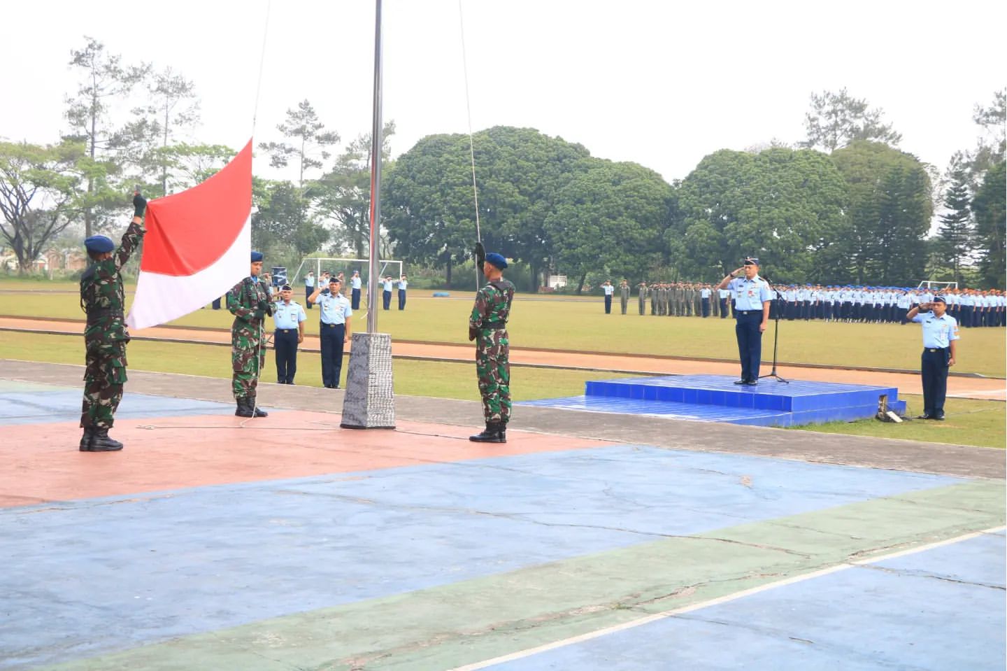 Upacara Bendera Mingguan di Lanud Abd. Saleh