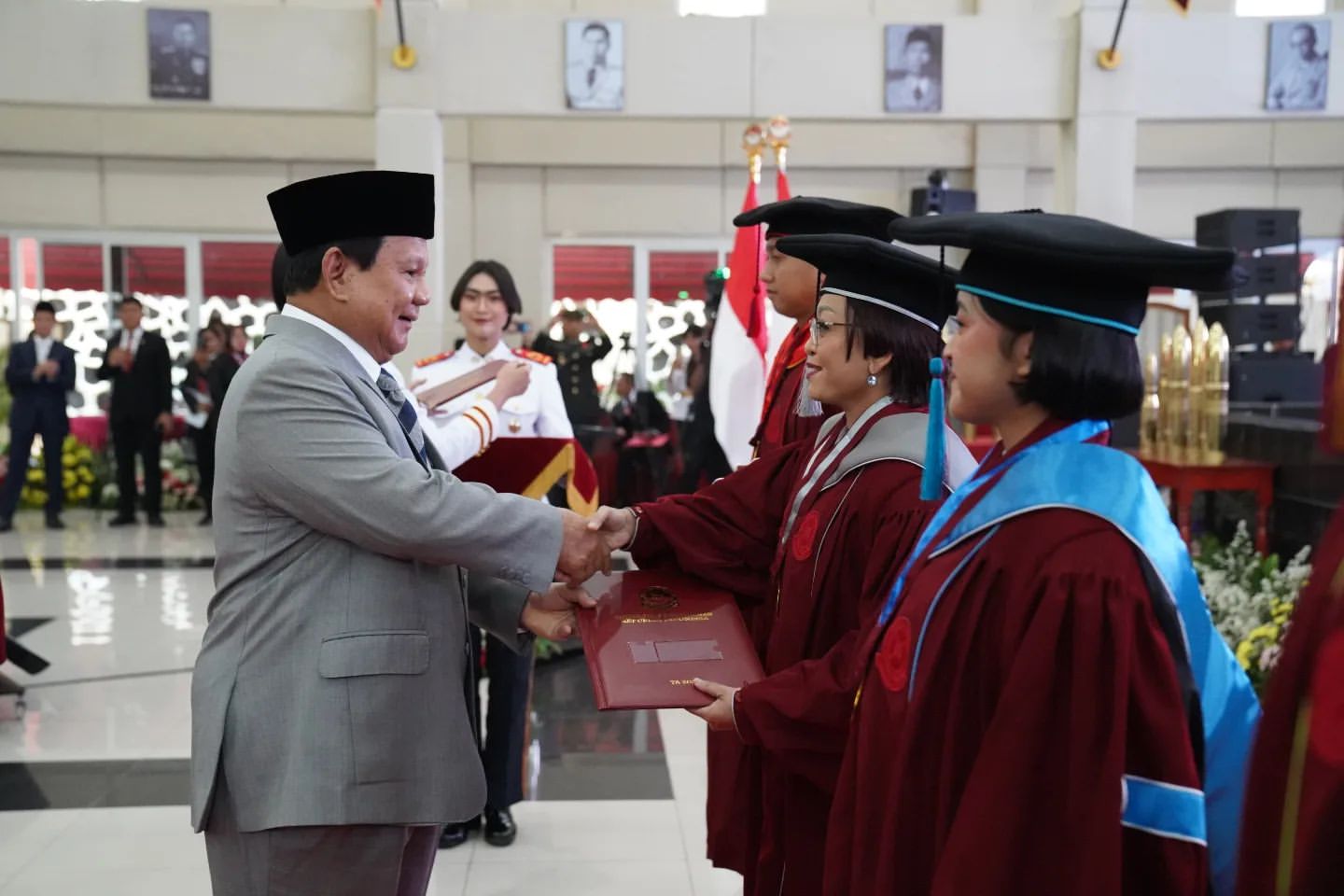 Wisuda 425 Mahasiswa Unhan RI Di Hadiri Menteri Pertahanan