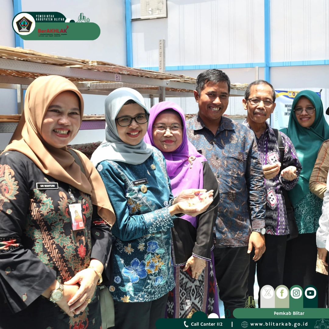Peresmian Rumah Kering Kerupuk Singkong Sadariah di Blitar