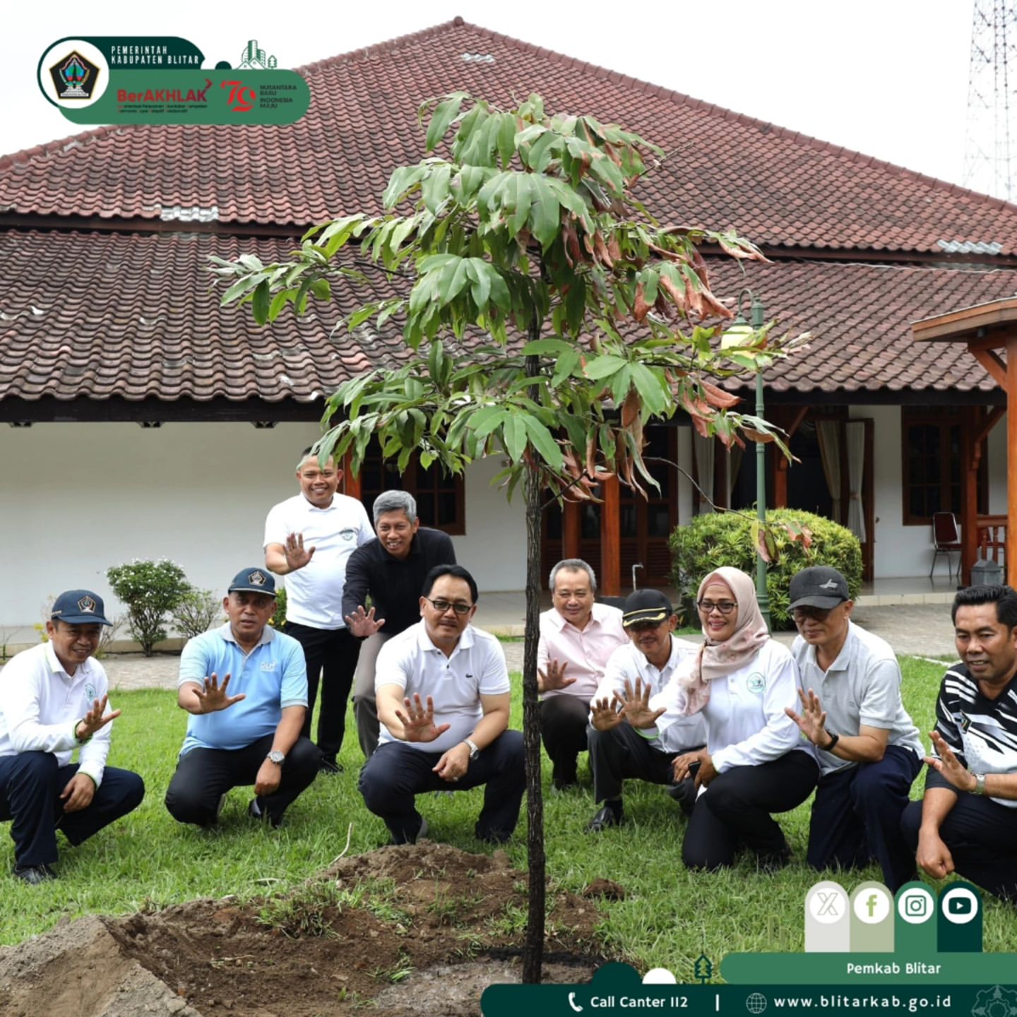 Pjs Bupati Blitar Lakukan Penanaman Pohon Peringati Hari Pahlawan