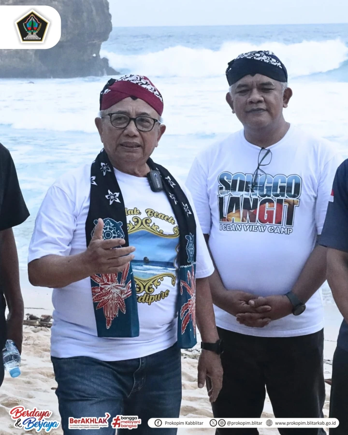 Perayaan Anniversary ke-4 Komunitas Jeep Blitar Barat di Pantai Pudak