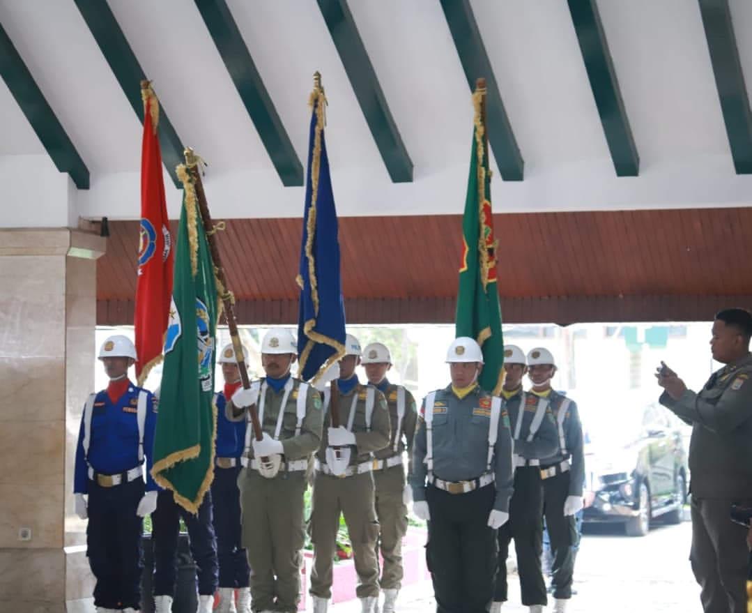 Upacara Kirab Pataka Peringati Hari Jadi Jawa Timur ke-79