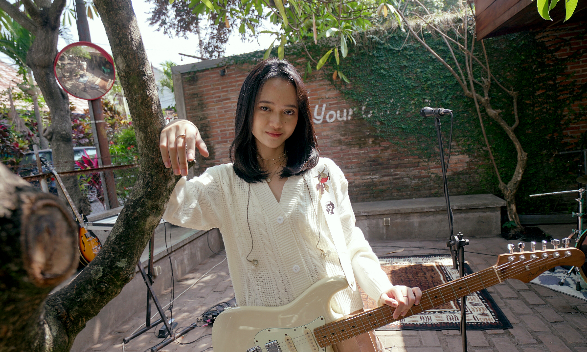 Verenathania, Penyanyi Muda dari Malang, Rilis EP Pertamanya Dalam Versi Live Session